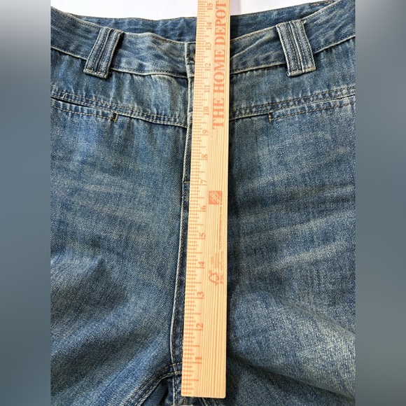 Commense Ultra High Rise, Mid Blue, Wide Leg Jeans with Unfinished Hem. - Picture 11 of 12